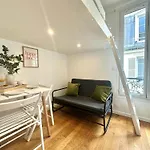 New 132 Suite Tarantino - Cosy Apartment Paris Center